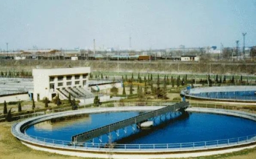 石家莊市今年推行農(nóng)村污水無(wú)害化處理設(shè)施全覆蓋